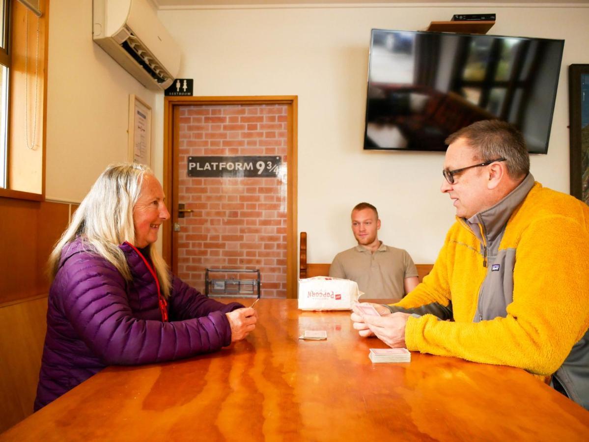Wanaka Backpackers Bothy Albergue Exterior foto