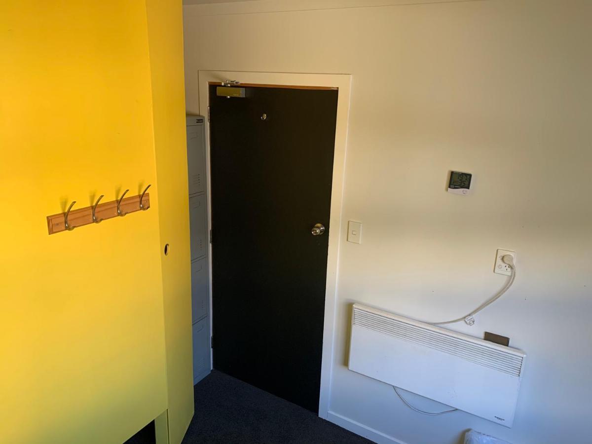 Wanaka Backpackers Bothy Albergue Exterior foto
