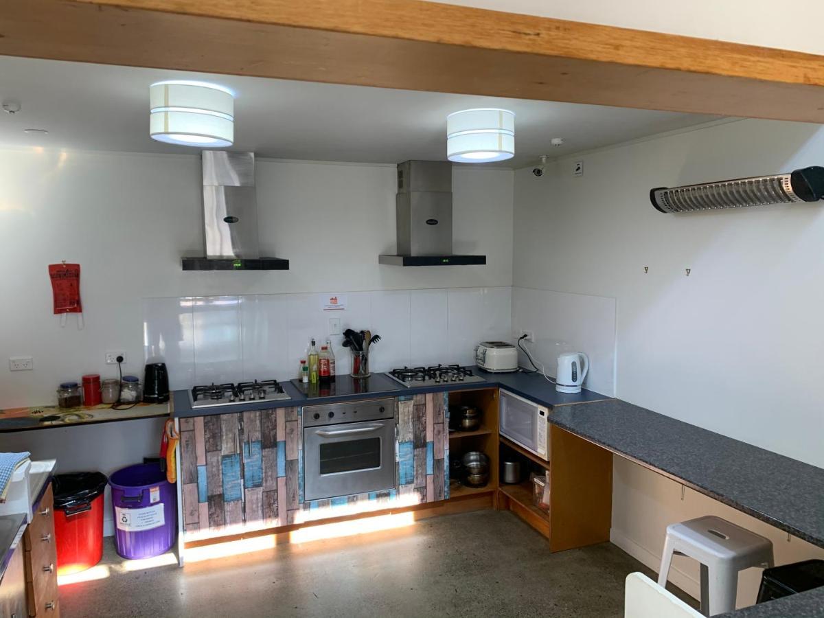 Wanaka Backpackers Bothy Albergue Exterior foto